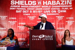 LR_SHO-FLINT-PRESSER-BASHIR-ALI-TRAPPFOTOS-AUG142019-6736