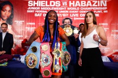 LR_SHO-FLINT-PRESSER-SHIELDS-VS-HABAZIN-TRAPPFOTOS-AUG142019-6907