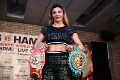 LR_SHO-SHIELDS VS HAMMER PRESSER-CHRISTINA HAMMER-TRAPPFOTOS-02262019-9603