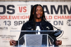 LR_SHO-SHIELDS VS HAMMER PRESSER-CLARESSA SHIELDS-TRAPPFOTOS-02262019-4024